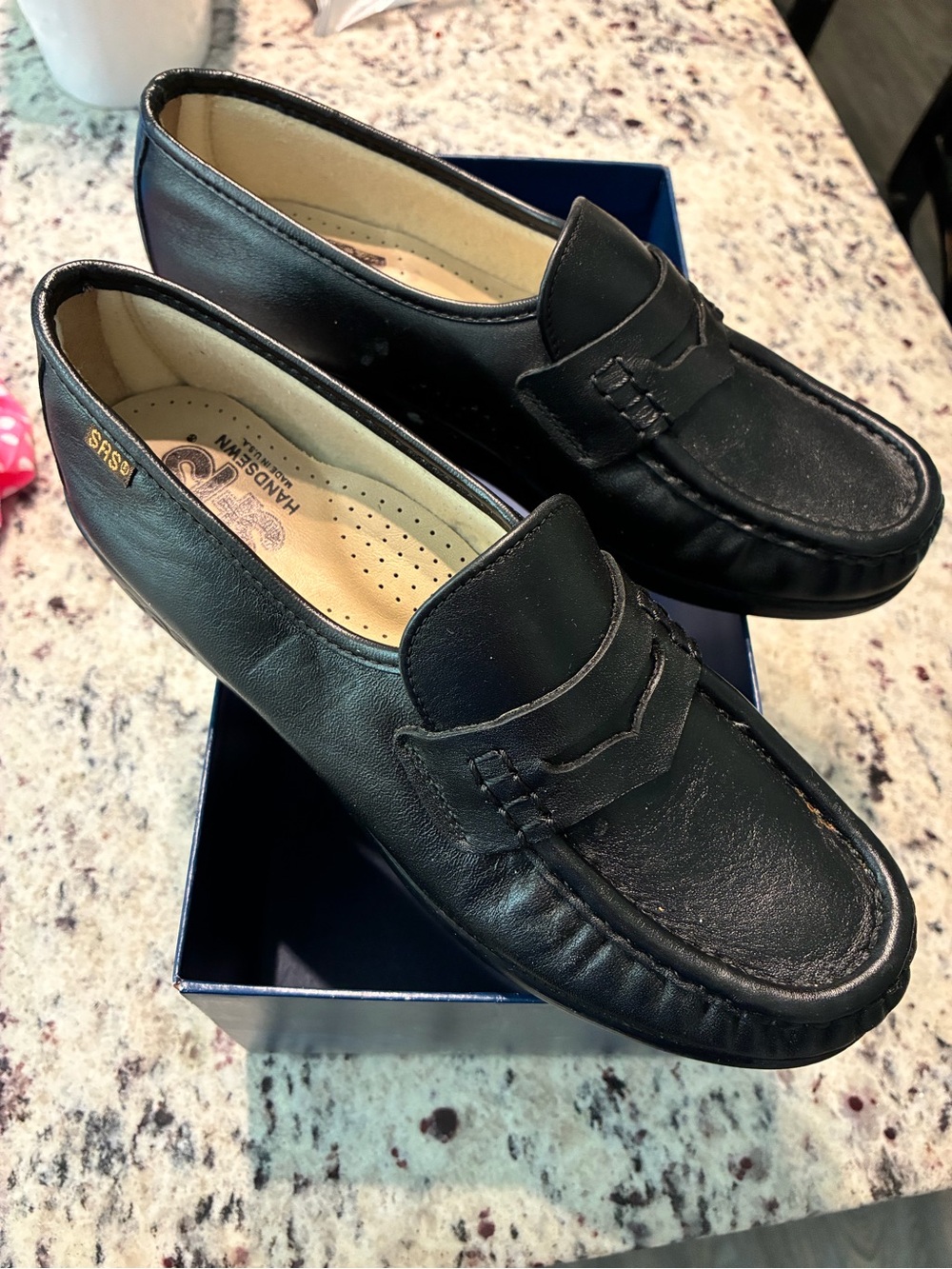 SAS Black Leather Woman’s Penny Loafers size 7N